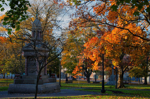 Kings Square Monument